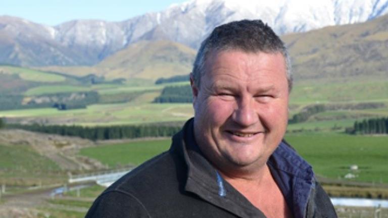 Spray contractor rates MINECTO STAR for IPM 